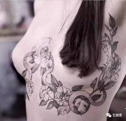 网红吃瓜纹身女孩是谁图片,揭秘网络红人的神秘面纱